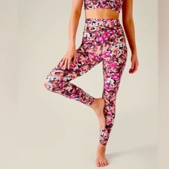 Athleta Transcend Stash Tight Elysian Floral Print - Size Medium - Picture 1 of 8